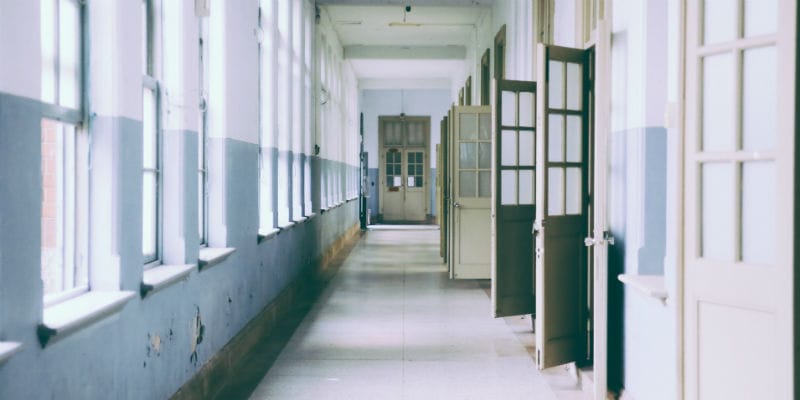 School hallway 800 x 400